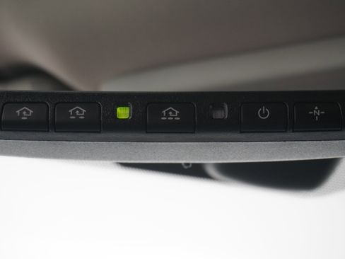 Used 2017 Nissan Titan SV image 20