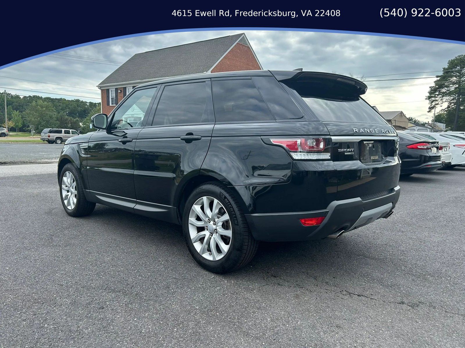 Used 2017 Land Rover Range Rover Sport HSE AWD/4WD image 4