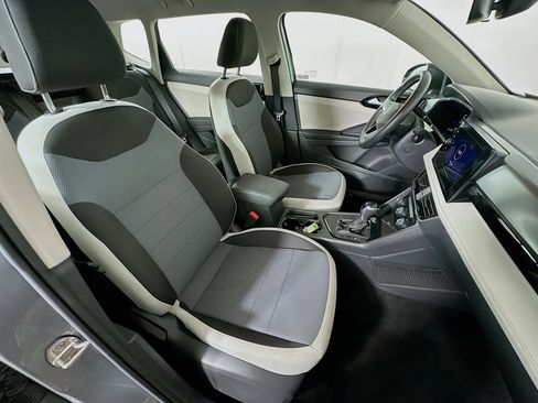 Used 2025 Volkswagen Taos S image 28