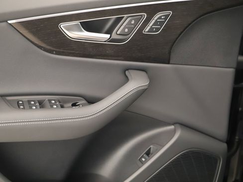 New 2026 Audi Q8 Premium Plus image 23