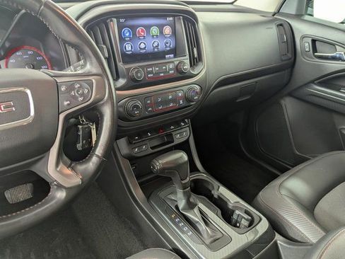 Used 2015 GMC Canyon SLE w/ All-Terrain Package image 14