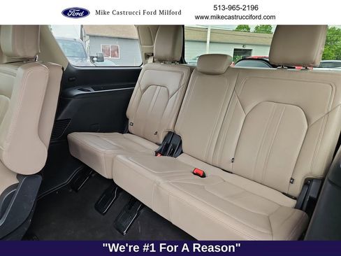 Used 2024 Ford Expedition Limited AWD/4WD image 29