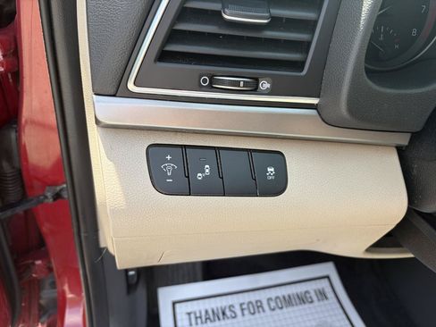 Used 2017 Hyundai Elantra SE w/ SE A/T Tech Package 03 FWD image 25