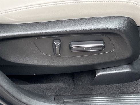 Used 2024 Honda CR-V EX-L image 31