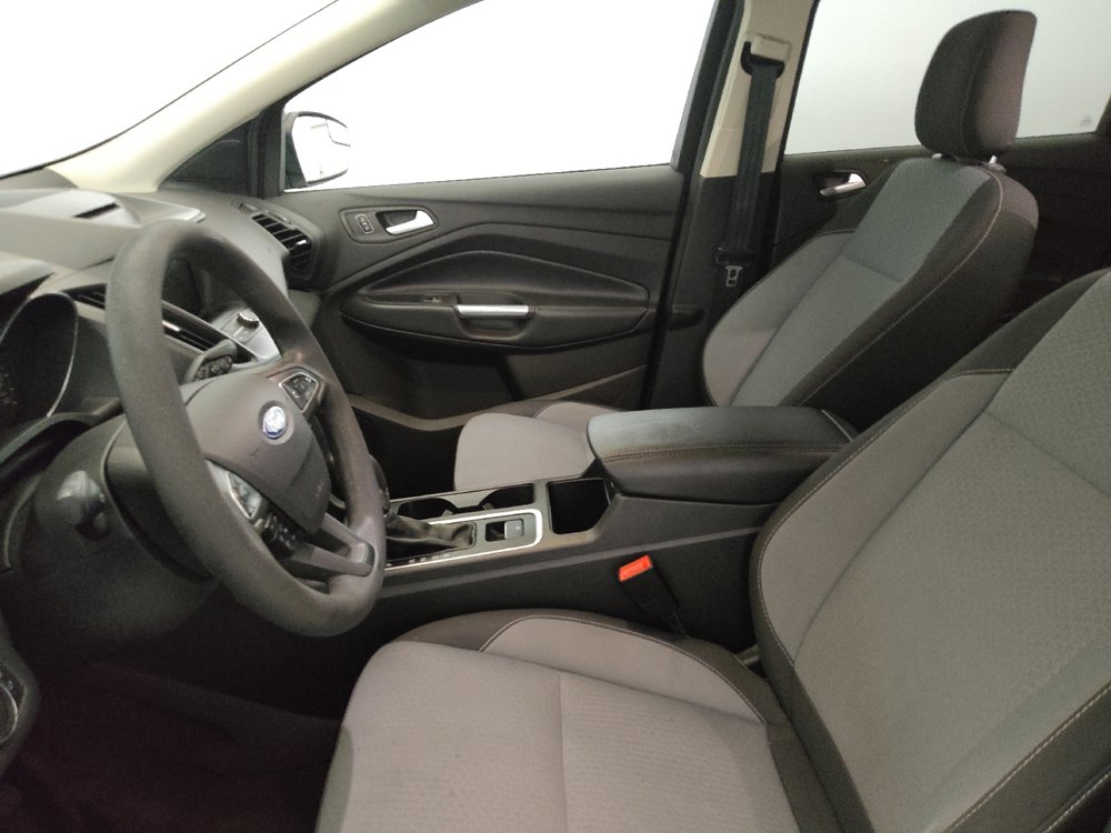 Used 2018 Ford Escape SE w/ SE Sync 3 Package AWD/4WD image 17