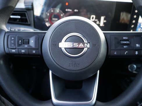 Certified 2025 Nissan Kicks SV w/ Illumination Package image 25