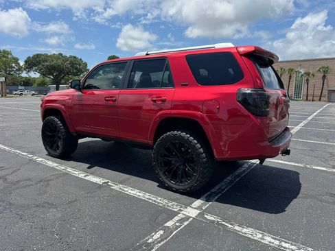 Used 2017 Toyota 4Runner SR5 Premium RWD image 8