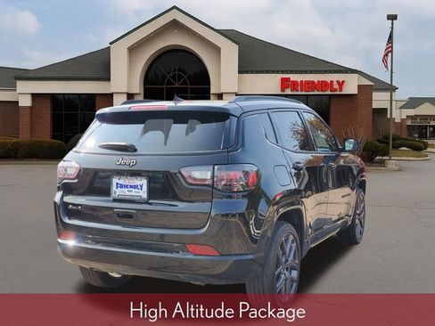 Used 2025 Jeep Compass Limited w/ High Altitude Package AWD/4WD image 4