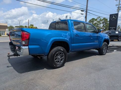 Used 2018 Toyota Tacoma SR5 RWD image 5
