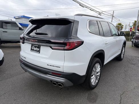 Used 2024 GMC Acadia Elevation image 4