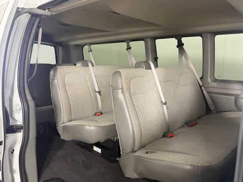 Used 2025 Chevrolet Express 3500 LT w/ LT Preferred Equipment Group RWD image 25
