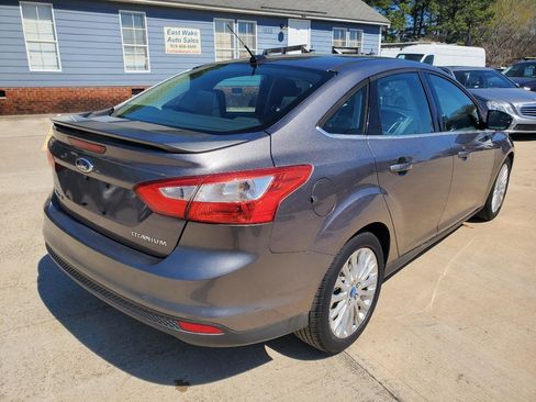 Used 2012 Ford Focus Titanium image 14