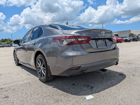 Used 2023 Toyota Camry XLE AWD/4WD image 6