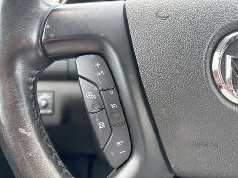 Used 2017 Buick Enclave Premium AWD/4WD image 10