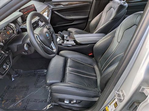Used 2019 BMW 530i xDrive w/ Convenience Package AWD/4WD image 18
