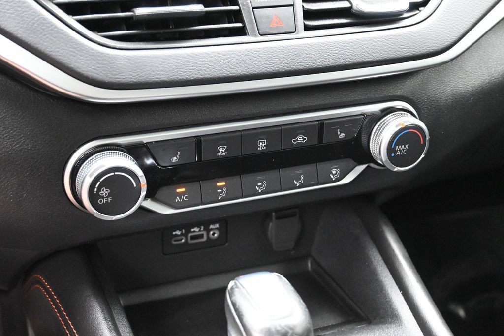 Used 2022 Nissan Altima 2.5 SR w/ Midnight Edition Package AWD/4WD image 17