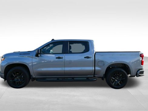 Used 2023 Chevrolet Silverado 1500 Custom w/ Rally Edition AWD/4WD image 4