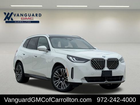 Used 2025 BMW X3 xDrive30i w/ Convenience Package AWD/4WD image 2
