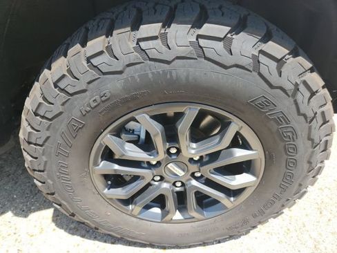 Certified 2025 Ford Ranger Raptor AWD/4WD image 12
