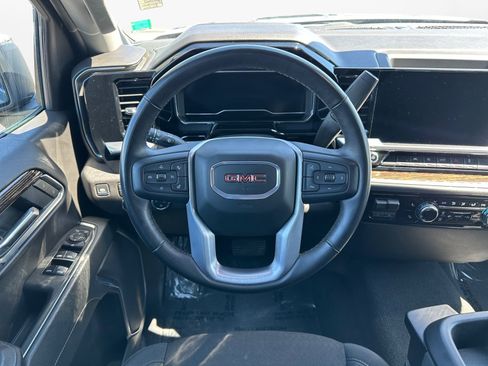 Used 2024 GMC Sierra 1500 SLE w/ Preferred Package image 12