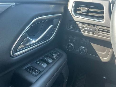 Used 2023 Chevrolet Tahoe LT w/ LT Signature Plus Package AWD/4WD image 23
