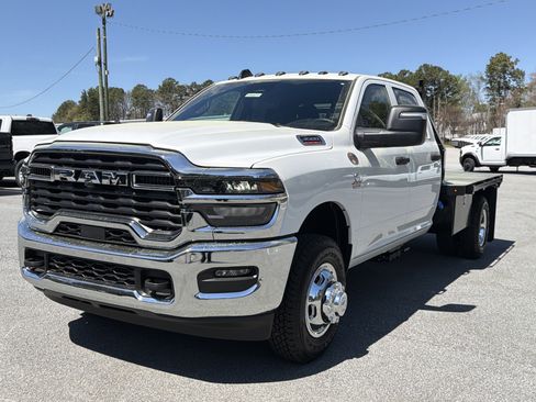 New 2026 RAM 3500 Tradesman w/ Chrome Appearance Group A AWD/4WD image 3