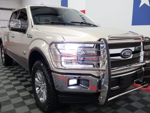 Used 2018 Ford F150 King Ranch w/ Equipment Group 601A Luxury AWD/4WD image 24
