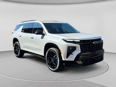 Used 2026 Chevrolet Traverse RS w/ LPO, Floor Liner Package AWD/4WD image 7
