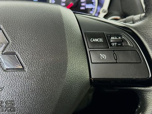 Used 2023 Mitsubishi Eclipse Cross SE image 14