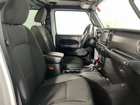 Used 2023 Jeep Gladiator Willys image 30