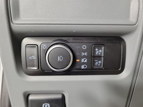 Used 2023 Ford F150 XLT image 28