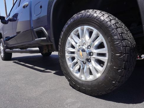 Certified 2023 Chevrolet Silverado 2500 High Country AWD/4WD image 6