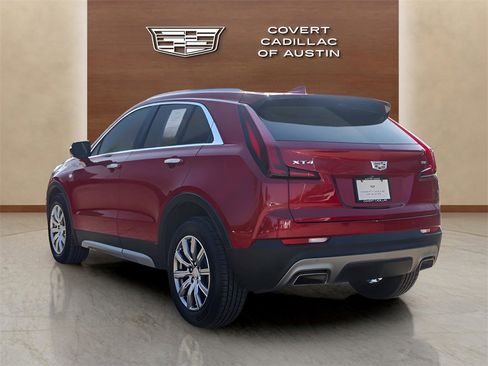 Certified 2022 Cadillac XT4 Premium Luxury w/ Technology Package image 3