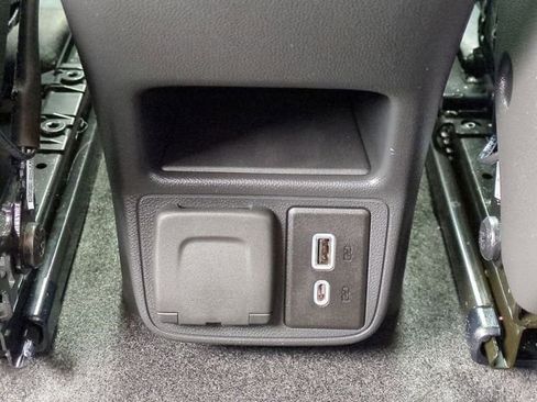 Used 2023 Chevrolet TrailBlazer RS w/ Convenience Package AWD/4WD image 21