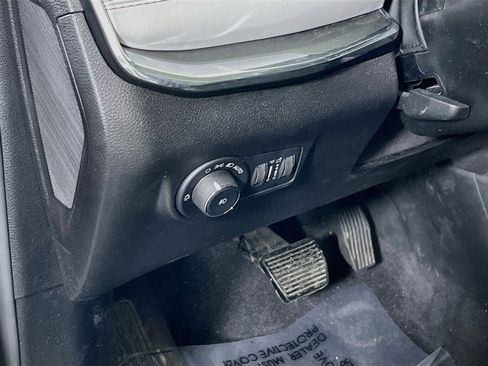 Used 2022 Jeep Compass Limited w/ Sun and Sound Group AWD/4WD image 10