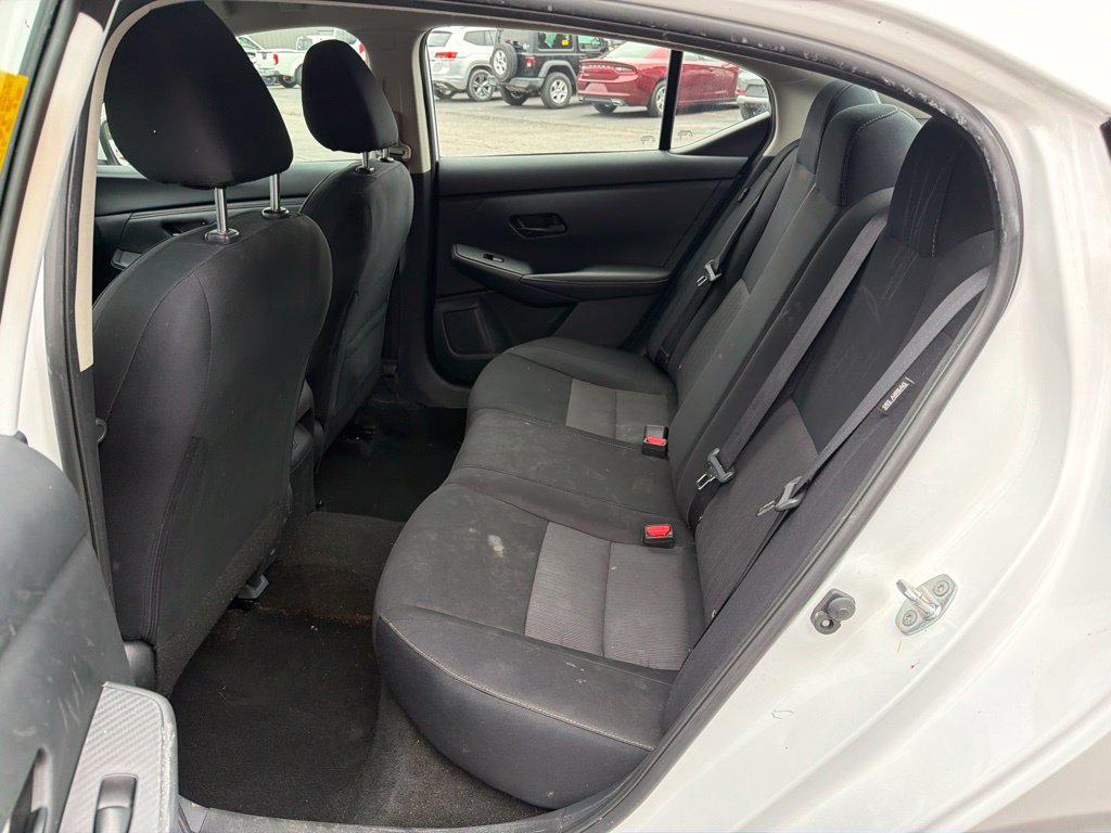 Used 2025 Nissan Sentra SV FWD image 17