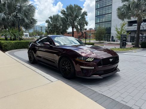 Used 2018 Ford Mustang GT Premium w/ GT Performance Package RWD image 12