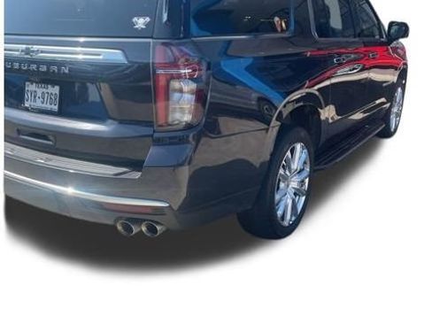 Used 2023 Chevrolet Suburban High Country image 22