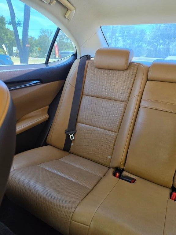 Used 2016 Lexus ES 350 w/ Navigation System Package FWD image 4