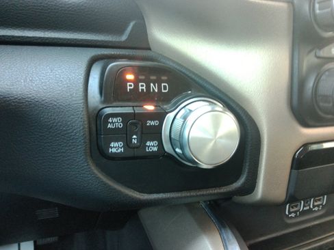 Used 2021 RAM 1500 Laramie image 11