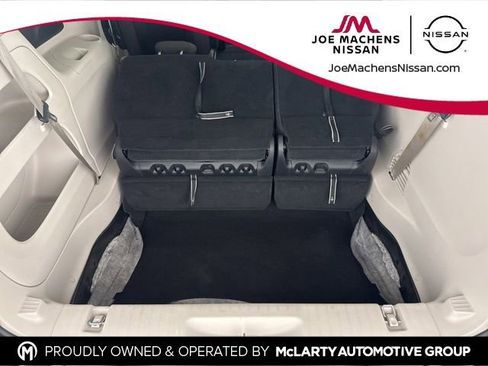 Used 2023 Chrysler Voyager LX FWD image 27