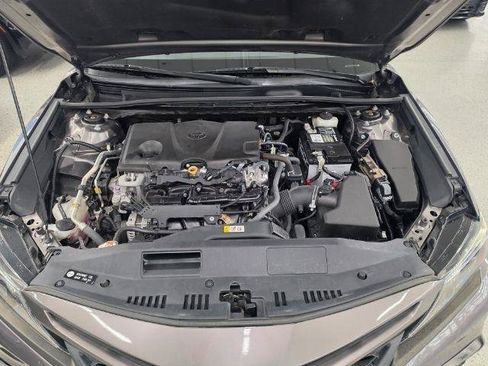 Used 2021 Toyota Camry SE FWD image 39