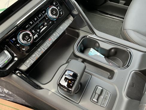 New 2026 GMC Sierra 1500 AT4 w/ AT4 Premium Package AWD/4WD image 25