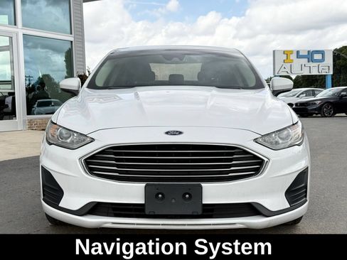 Used 2019 Ford Fusion SE FWD image 3