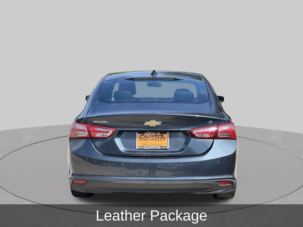 Used 2020 Chevrolet Malibu LT w/ Leather Package FWD image 4