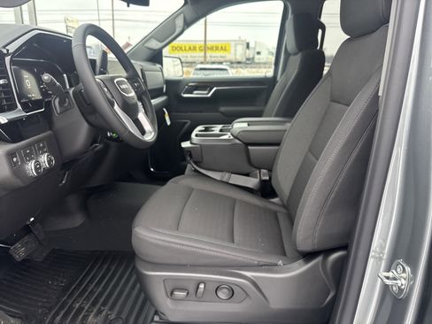 New 2026 GMC Sierra 1500 SLE image 12
