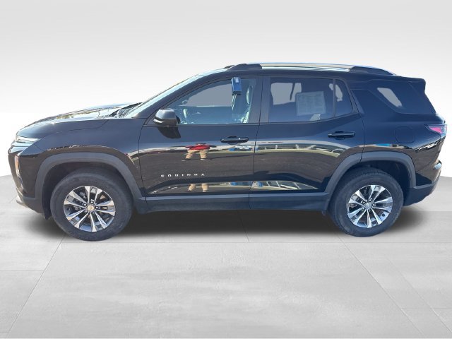 Used 2025 Chevrolet Equinox LT w/ Convenience Package II AWD/4WD image 2