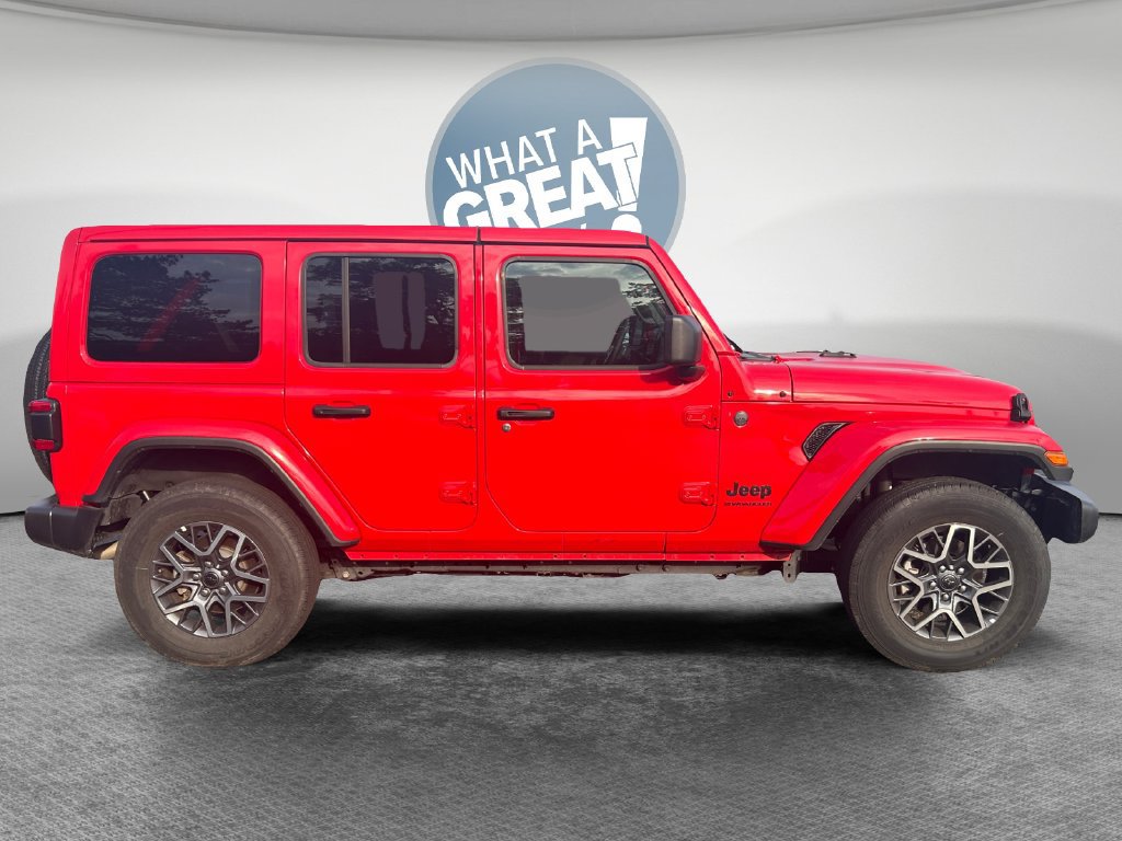 Certified 2026 Jeep Wrangler Unlimited Sahara AWD/4WD image 2