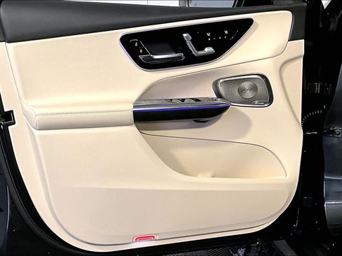 New 2026 Mercedes-Benz GLC 300 4MATIC image 11