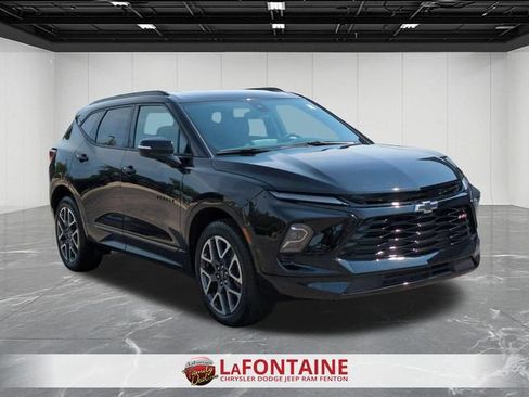 Used 2025 Chevrolet Blazer RS FWD image 7